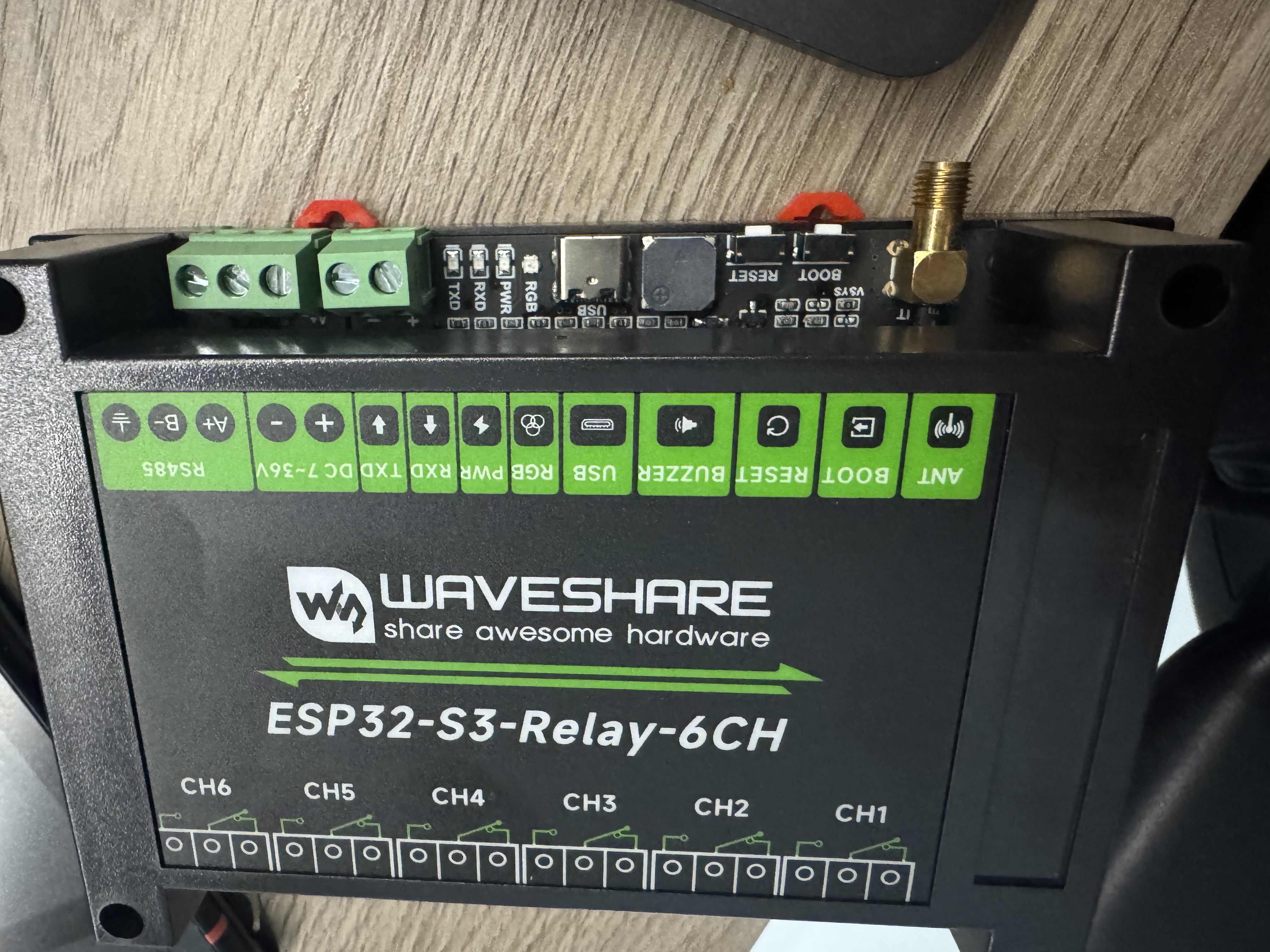 Waveshare ESP32-S3-Relay-6CH
